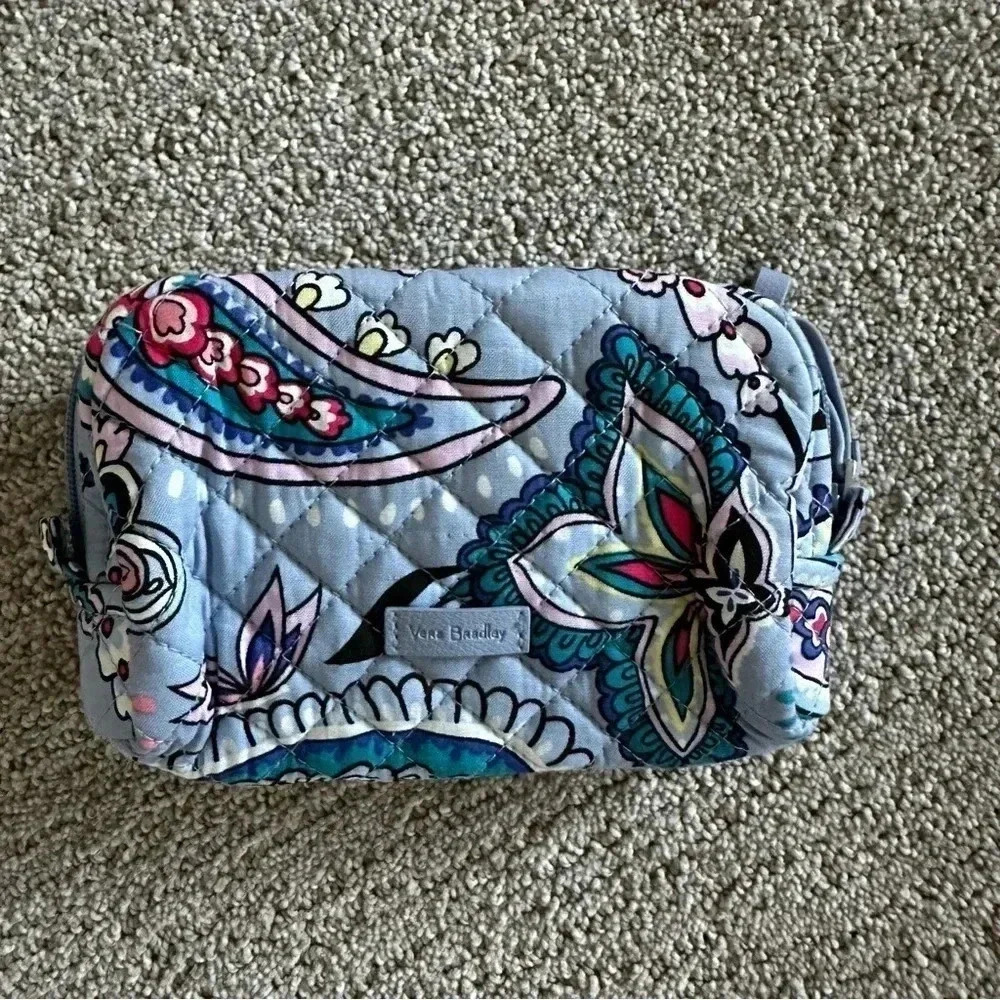 VERA BRADLEY~MINI SIZE~ICONIC Zip Cosmetic Bag~MAKANI PAISLEY